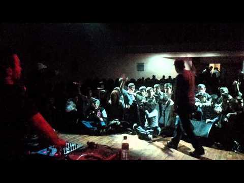 Canavar - Artist [Canlı Performans]