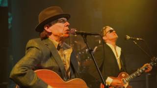 Joe Bonamassa &amp; John Hiatt - Down Around My Place (Beacon Theatre, New-York)