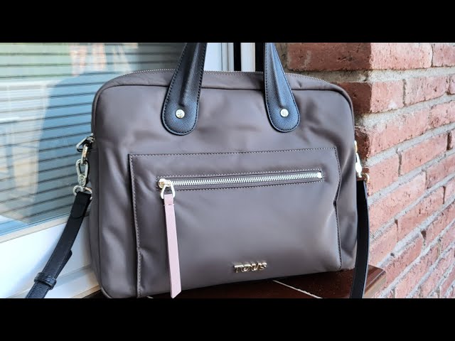 Vídeo relacionado con TOUS Cartera de Poliuretano con Efecto Saffiano en Marrón y Beige, Cierre Presión y Cremallera, Medidas 12 x 10 x 3 cm, Bonito y Chic, Colección Dubai