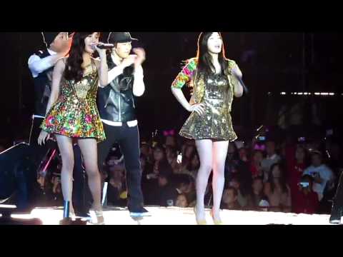 [HD Fancam] 131019 SNSD TaeTiSeo - Twinkle @ SMTOWN Beijing