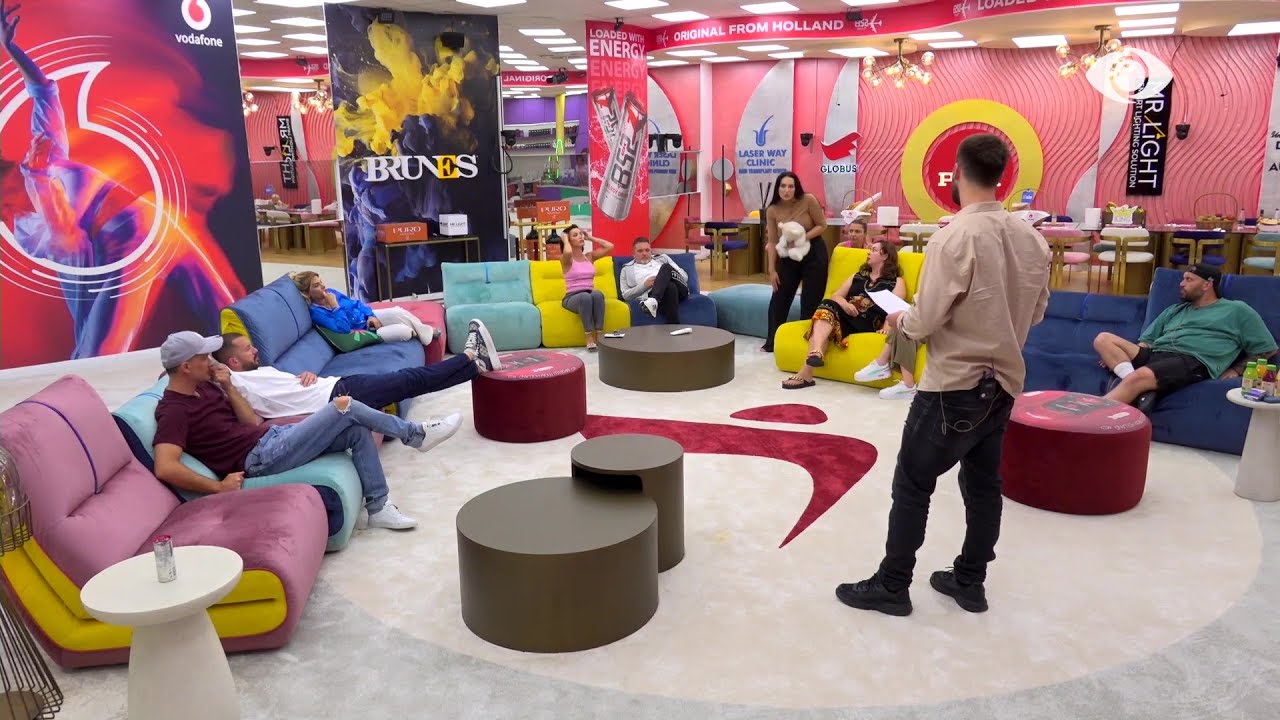 Meritoni i mbledh të gjithë në living, si lider krijon aktivitete për banorët