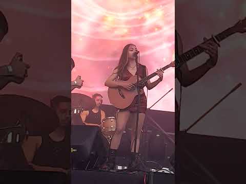 Sofi B en Vicente Lopez 21-12-2025 Buenos Aires parte 2