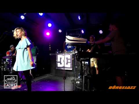 Random Trip (Jónás, Takács, Cséry, DJ Q-Cee, Gerendás,)    "3" A38. 2015. 09, 01.