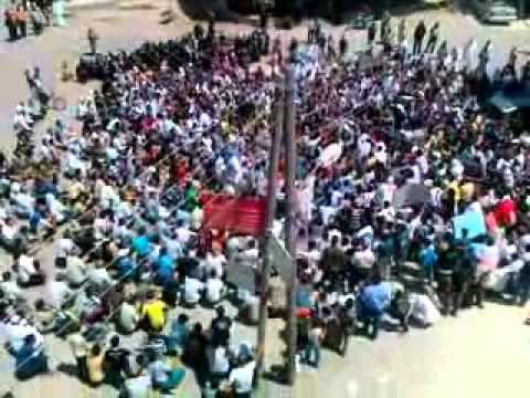 مظاهرة في مدينة الحراك في ريف درعا في جمعة "بشائر النصر"