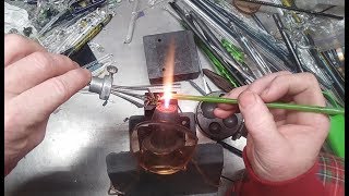 tiny green frog  pendant.......hi def