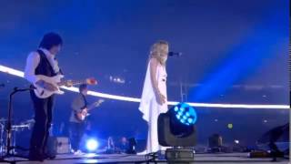 Joss Stone Feat. Jeff Beck – No Man’s Land (Wembley Stadium)