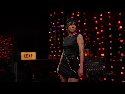 L’Impératrice – Cosmogonie / Amour Ex Machina (Live on KEXP)
