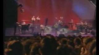Lisa Stansfield Live at Wembley - 14/17 This is the Right Time.wmv