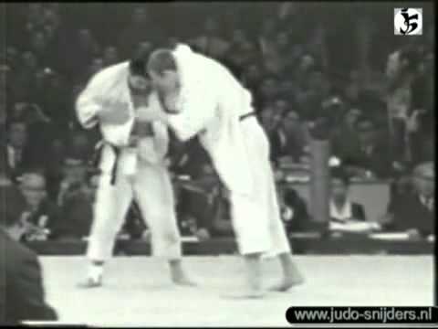 Judo / OS 1964 / -68 kg / 1/2 finale: Nakatani - Stepanov