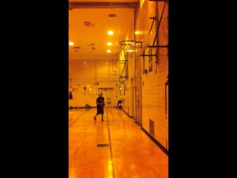 Meka el supremo shooting from 3!