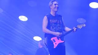 Busted vs McFly - Everything I Knew