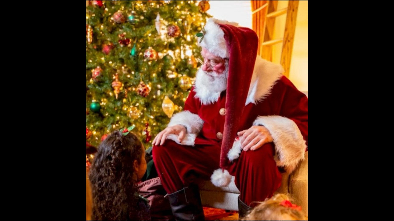 Promotional video thumbnail 3 for There's Santa!