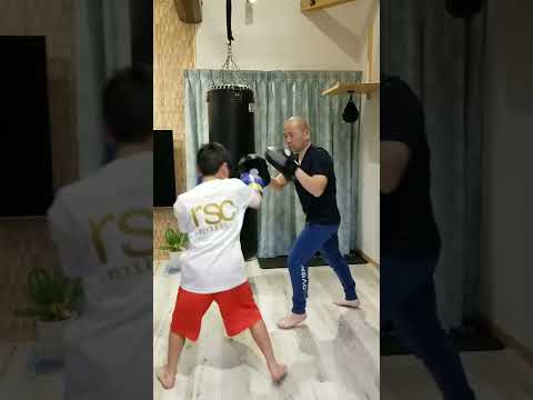 ジャブに反応するトレーニング#shorts