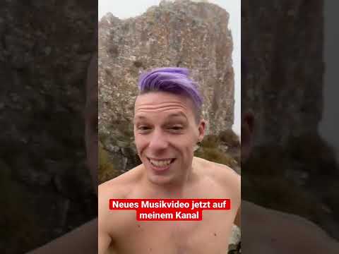 Blank ziehen bei 3 Grad! Kein Problem! Für mein neues Musikvideo Ultraviolet Hearts tue ich das gern