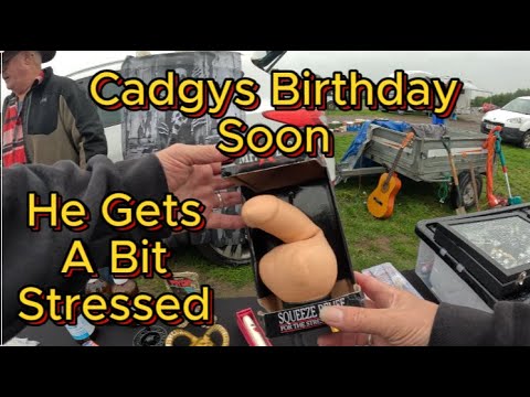 Old Man Doesn't Let Rain Stop Play At Torksey Car Boot Sale 01/10/25