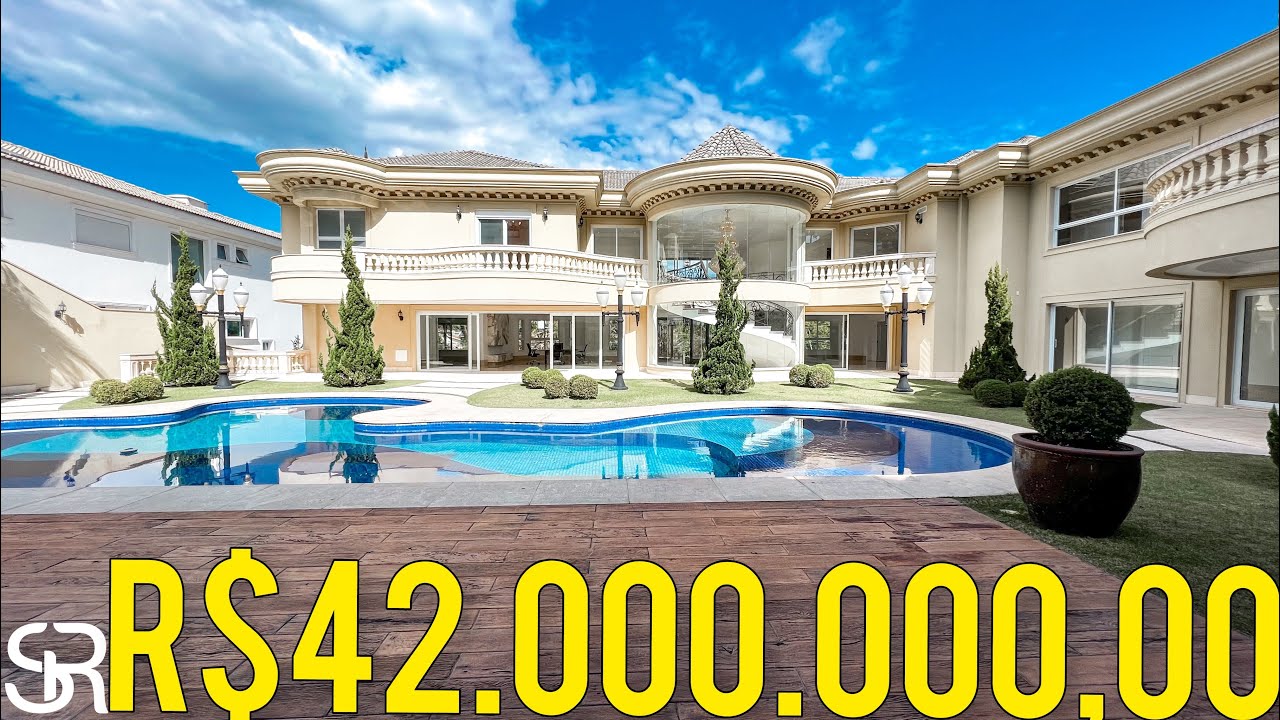 MANSÃO NEOCLÁSSICA IMPRESSIONANTE EM ALPHAVILLE-SP