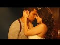 Kissing Scene Bipasha And Aftab Kissing In Rain Footpath
