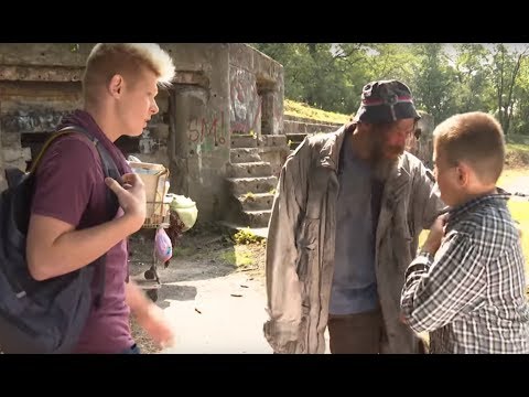 Spotkanie z bezdomnym skończyło się bardzo źle [Szkoła odc. 626]