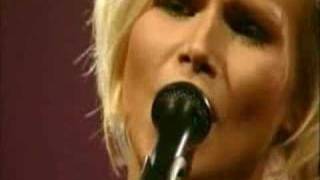 The Cardigans - Step On Me (Live In london)