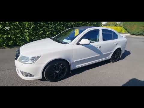 Skoda Octavia 2.0 TDI CR VRS 170BHP * TOP-SPEC VRS - Image 2