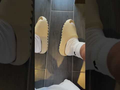 I can wear this Yeezy Slides bone all day👣