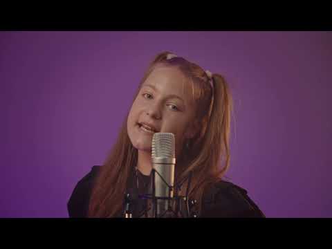 Cristina Lumperdean - Copilărie (cover Amna)  | Live Session