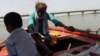 preview picture of video 'बिठूर में नॉका विहार, जय माँ गंगा ।'