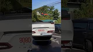 大哥拍謝這邊不能這樣停車喔