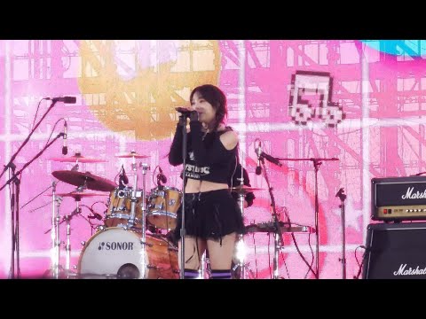 [4K] QWER, Discord (디스코드) - 231118 WORLDS FAN FEST LIVE CONCERT