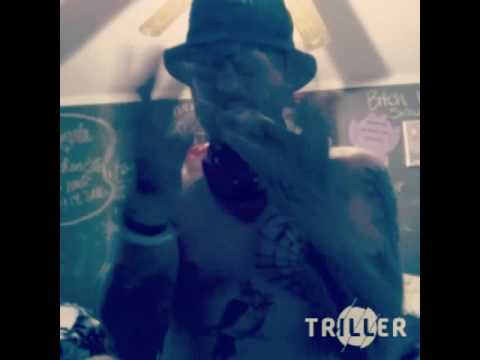 White rapper Waldo The Wise A.K.A. No Eyez. Where's s my record deal?