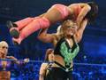 SmackDown Beth Phoenix Vs Vickie Guerrero Michelle