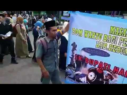 Orasi Damai GTT Kebumen Menuntut SK