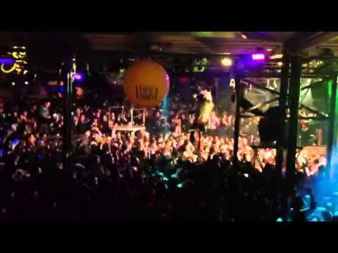 Bee NYE 2013 - Countdown