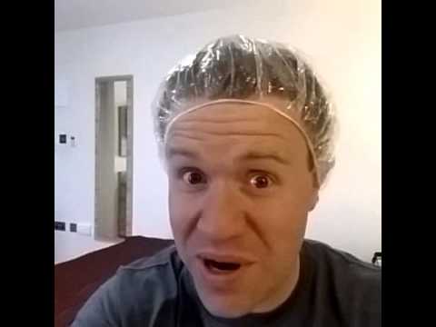 download lagu mp3 mp4 Bonnet De Douche, download lagu Bonnet De Douche gratis, unduh video klip Bonnet De Douche