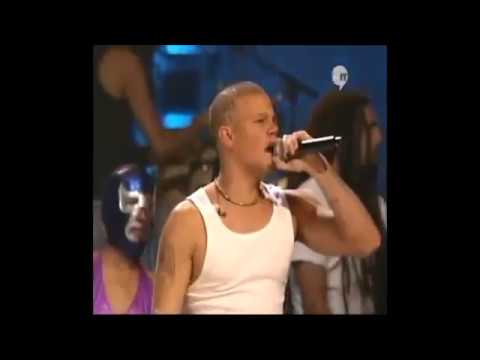 Calle 13-  Atrevete-te-te (pemios mtv latino 2006)