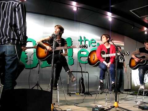 1/5 Tegan & Sara - Kool Haus Recap (Drunk Guy/Mushroom Bra) @ 102.1 The Edge, Toronto, ON 1/21/10