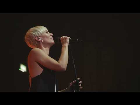 Mica Millar  - Flashlights (Live at Albert Hall)