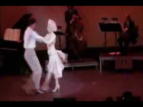 anos de soledad compact   Marcos Ayala y Tere Sanchez Terraf