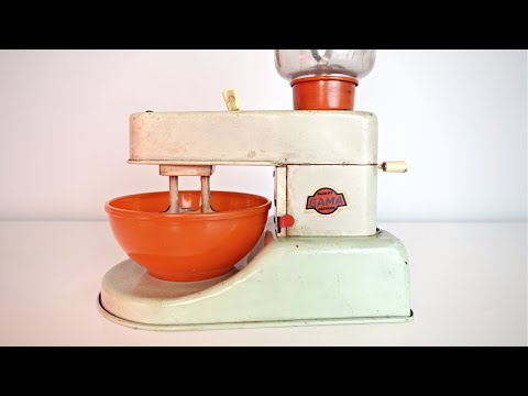 Vintage Toy Mixer Restoration | 1950's "Gama Mechanik"