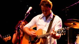 Amos Lee- Behind Me Now (Live at Edgefield, 8/12/2011)