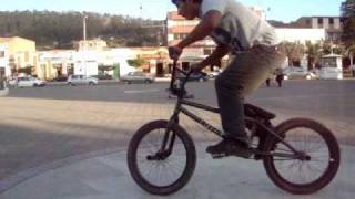 preview picture of video 'BMX SOGAMOSO DON EDUAR...'