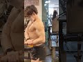 3번 포즈 사이드 체스트!!