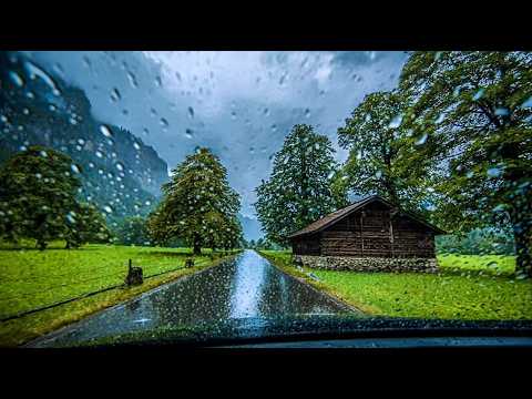 Atemberaubende Fahrt in der Schweiz 🇨🇭 Lauterbrunnental bei herbstlichem Regen