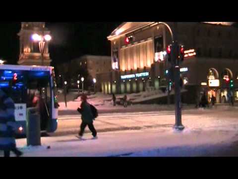 Menossa pysäkkiä koht