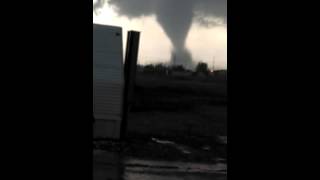 preview picture of video 'Watford city tornado'