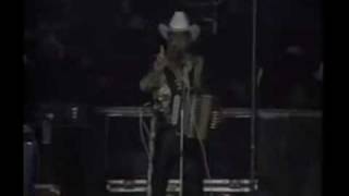 Los Tigres Del Norte - Por Alguien En Vivo 1988.avi