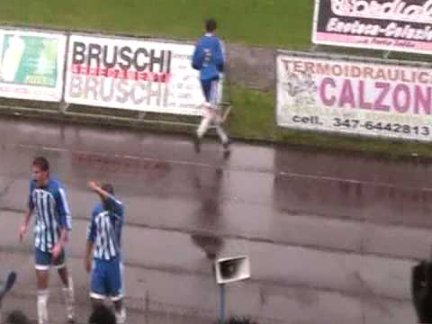 Ultras Delta -- Delta 2000 - Piovese 2-1 19/04/09 Campionato Promozione Veneto