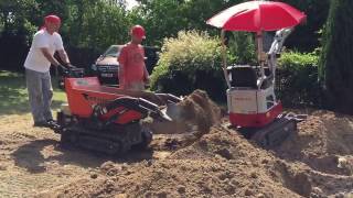 Malostroje.cz / Minibagr Takeuchi a minidumper Cormidi v akci
