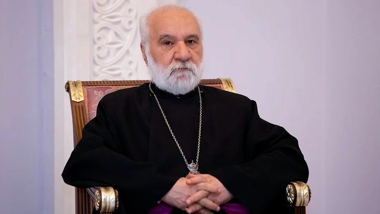 #Ուղիղ․ Նաթան սրբազանը հայտարարությամբ է հանդես գալիս