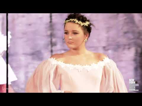 AlycesaundraL at New York Fashion Week SS/20 Powered by Art Hearts Fashion